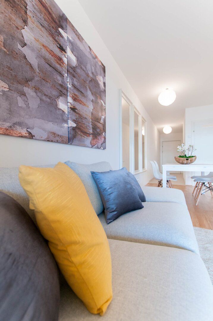 PERFEKT GESCHNITTENE 2-ZIMMER-WOHNUNG MIT GROSSEM SÜD-BALKON