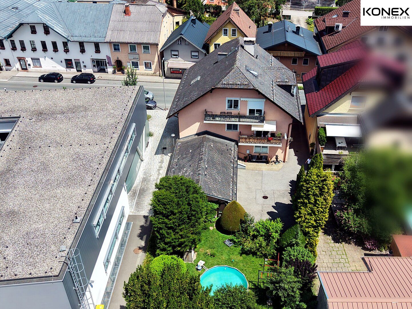 Wohnhaus mit 3 separaten Wohneinheiten - 126 / 119 / 99 m² - Ansicht 4