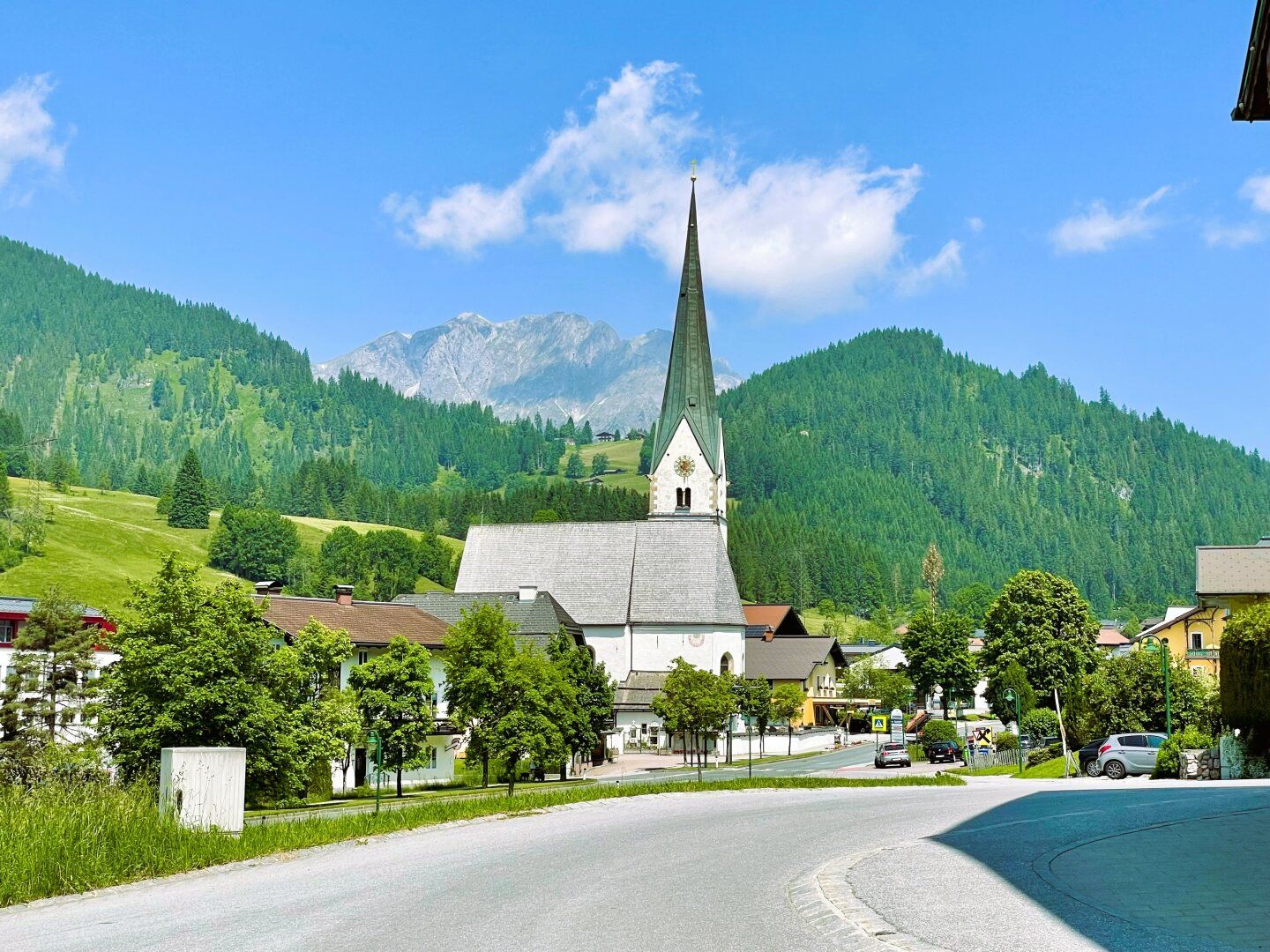 Topmodernes Zweifamilienhaus mit 7 Zimmern in Bestlage St. Martin a. Tennengebirge