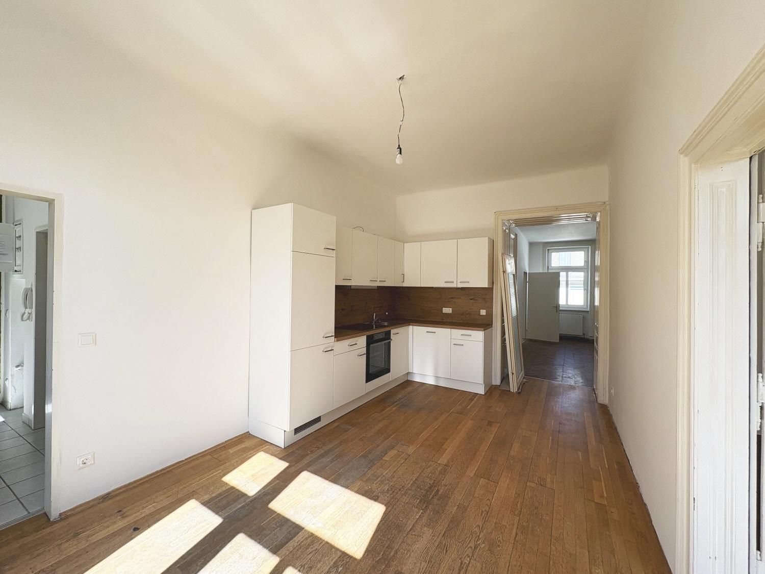 Gut aufgeteilte 3 Zimmer Wohnung mit neuer Küche - Nähe Klinik Landstraße