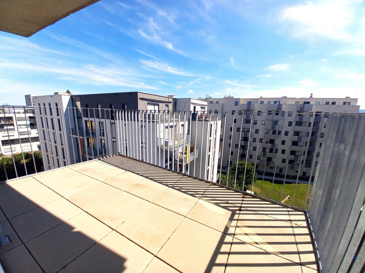 ## 270° Rundum-Blick - 3 ZIMMER mit großzügigem Balkon - TOP 37 ##