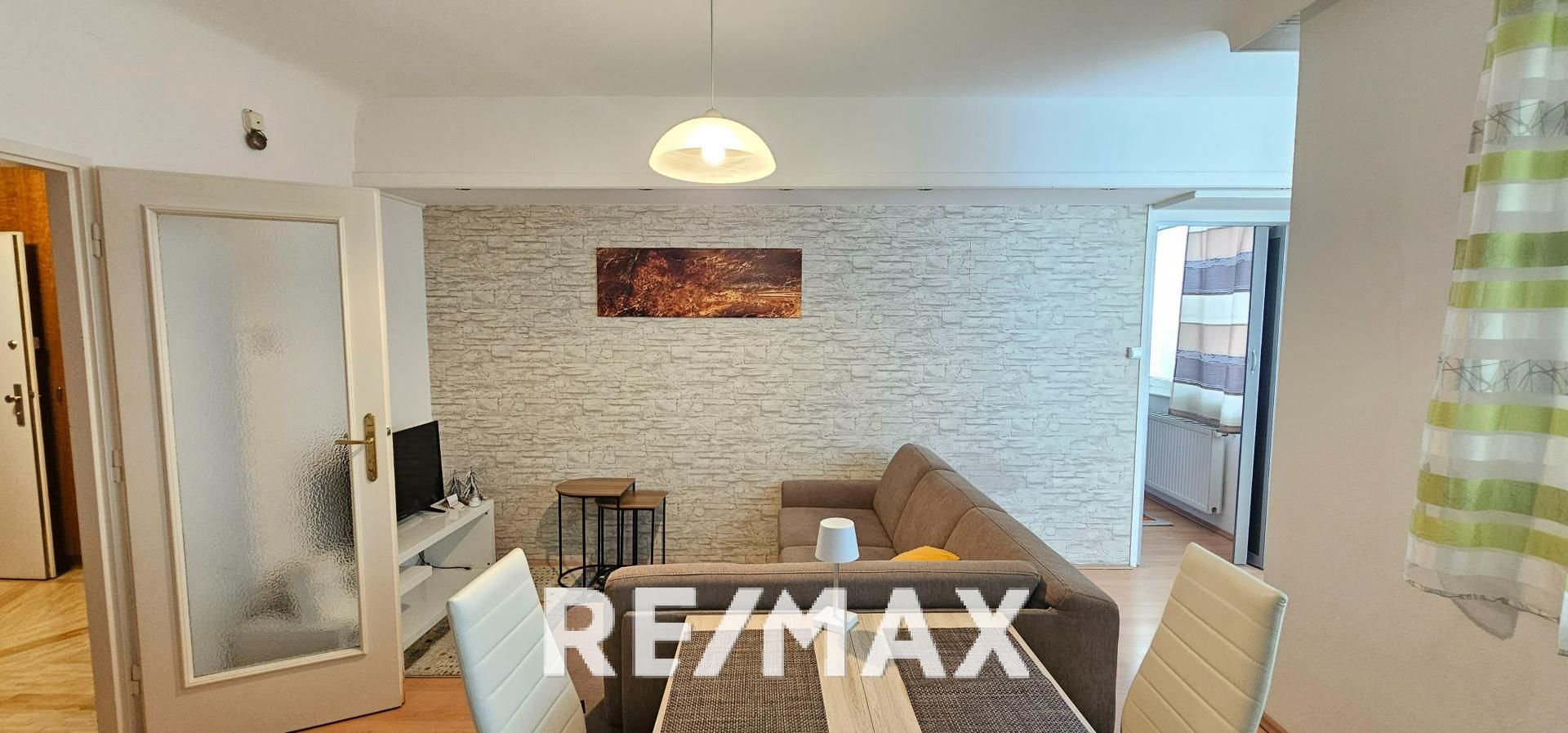 Möblierte 2-ZImmer-Wohnung mit Loggia zu vermieten - 53m², 1160 Wien