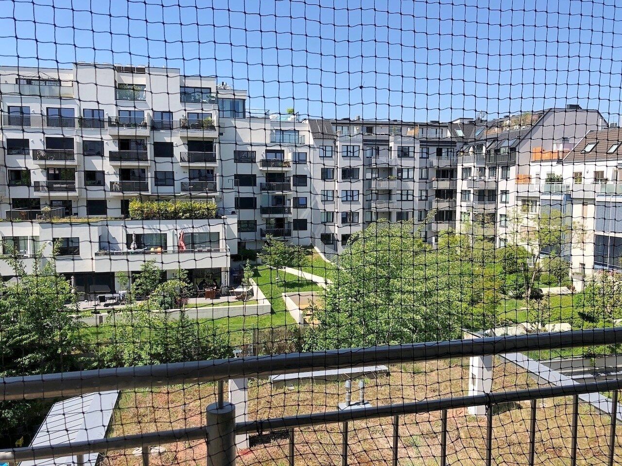 2-Zimmer-Neubau in Hofruhelage mit Balkon - U3 Kendlerstraße!