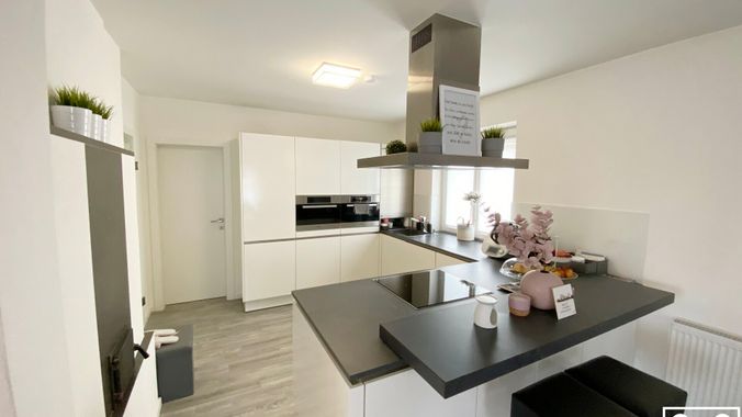 Wohnhaus OG Küche