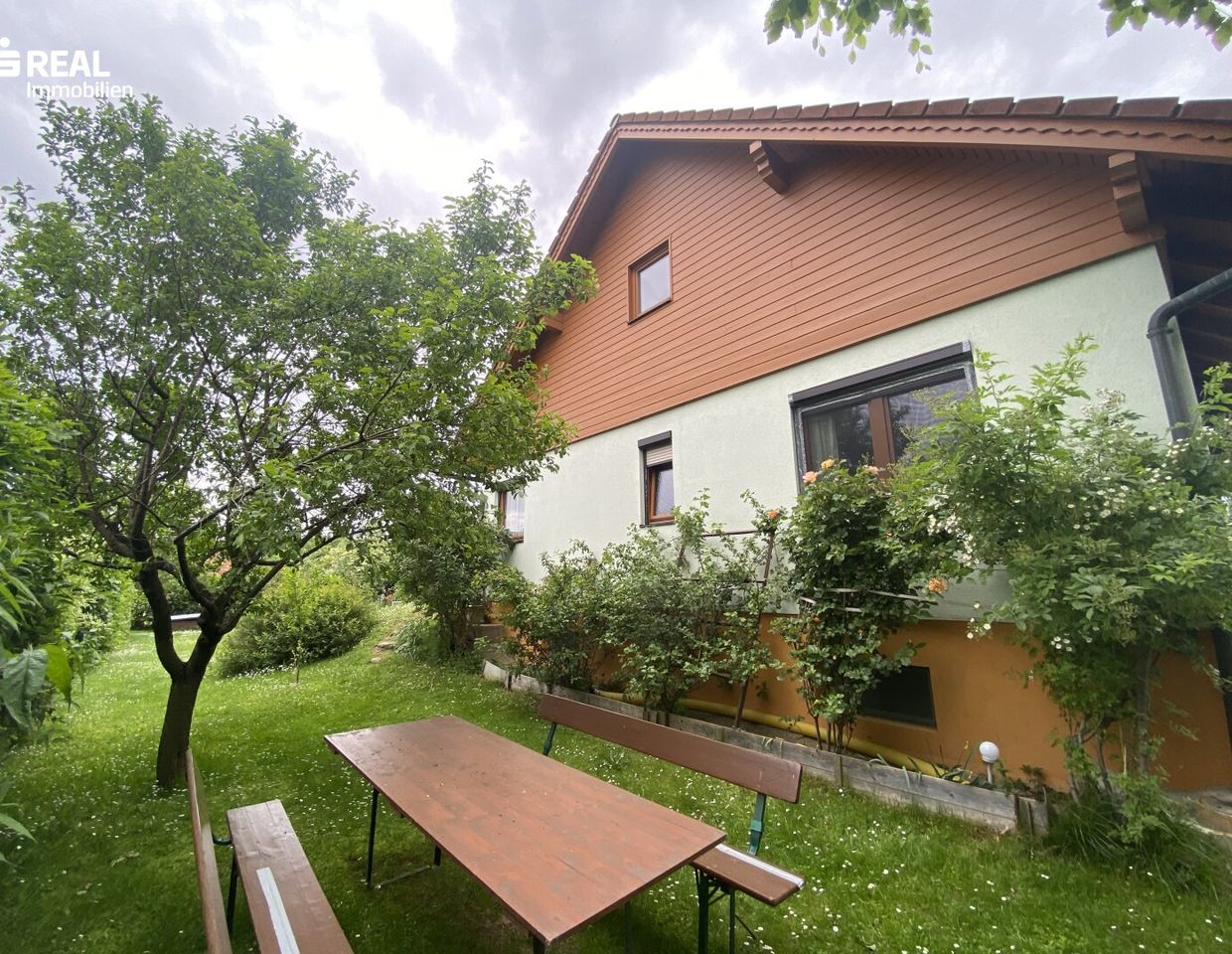 Großer Grund: Bungalow mit 5 Zimmern, 8410 Wildon! Grund teilbar!