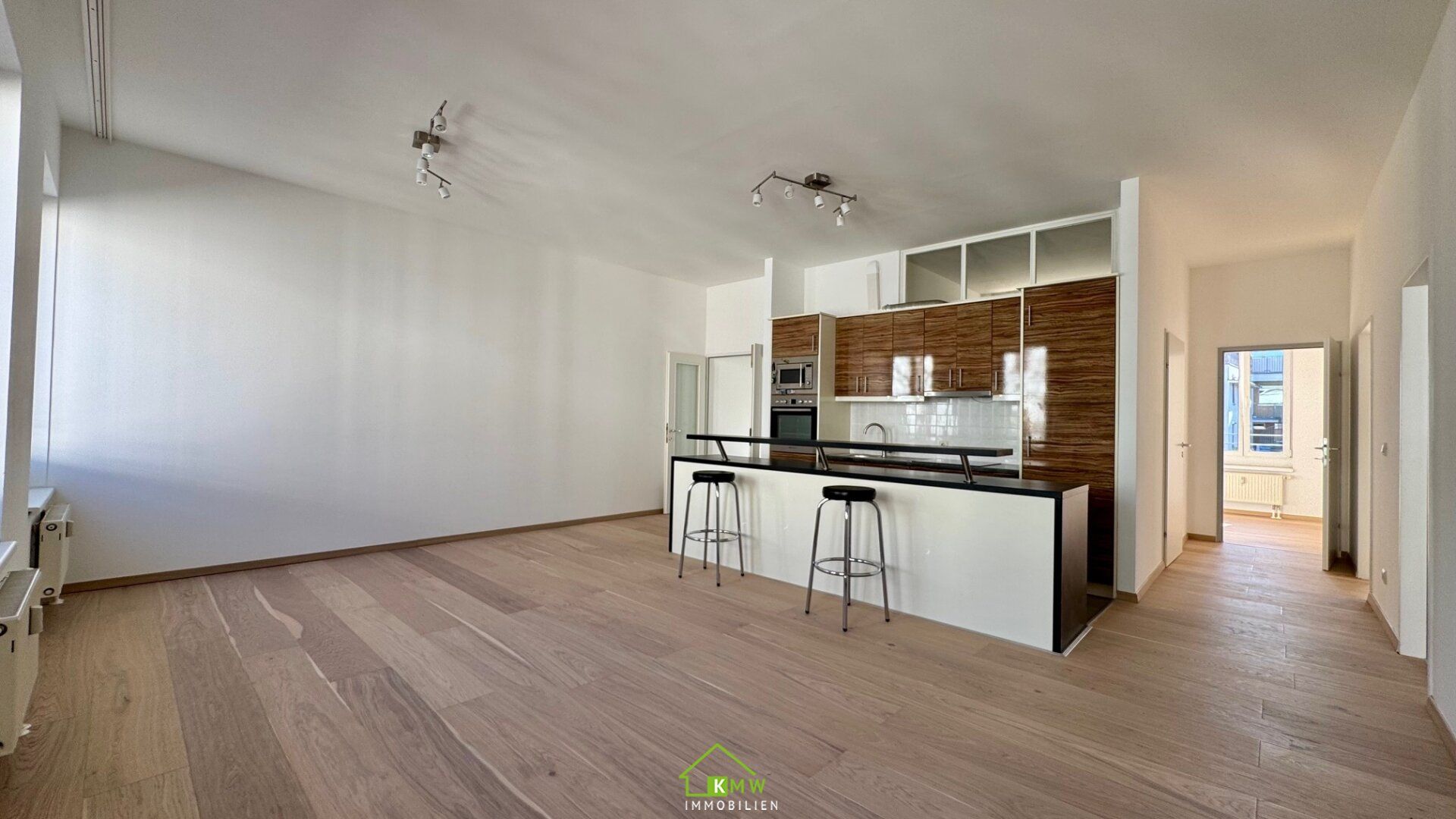 Erstbezug nach Sanierung: ruhige 4 Zimmer Eigentumswohnung ca. 103m²