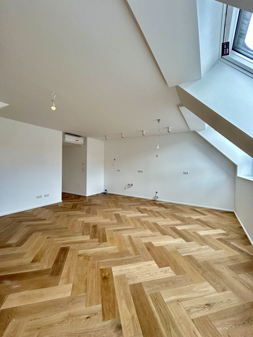 Exklusives Wohnen auf zwei Ebenen - Maisonette in Top-Lage mit Balkon und Terrasse in 1090 Wien