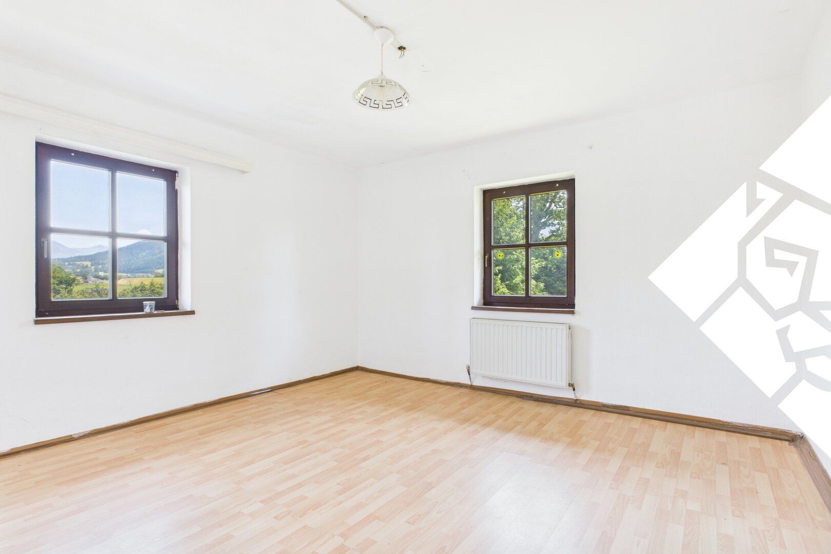 Wohnungspaket mit 2 Einheiten und Aufwertungspotenzial in Kirchbichl zu kaufen!