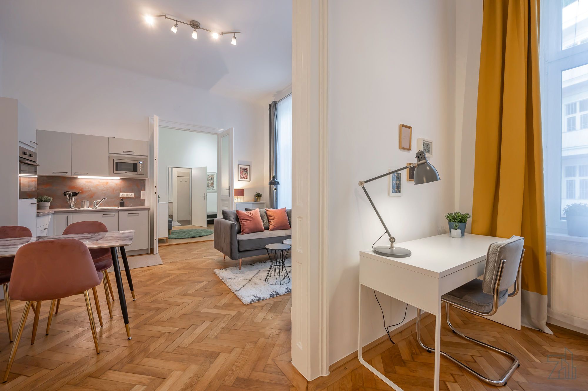 Altbau-Cityapartment komplett hofseitig & ruhig|sofort bezugsfertig | 3 Zimmer