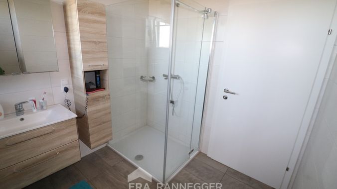 EG Dusche/Wohnung EG