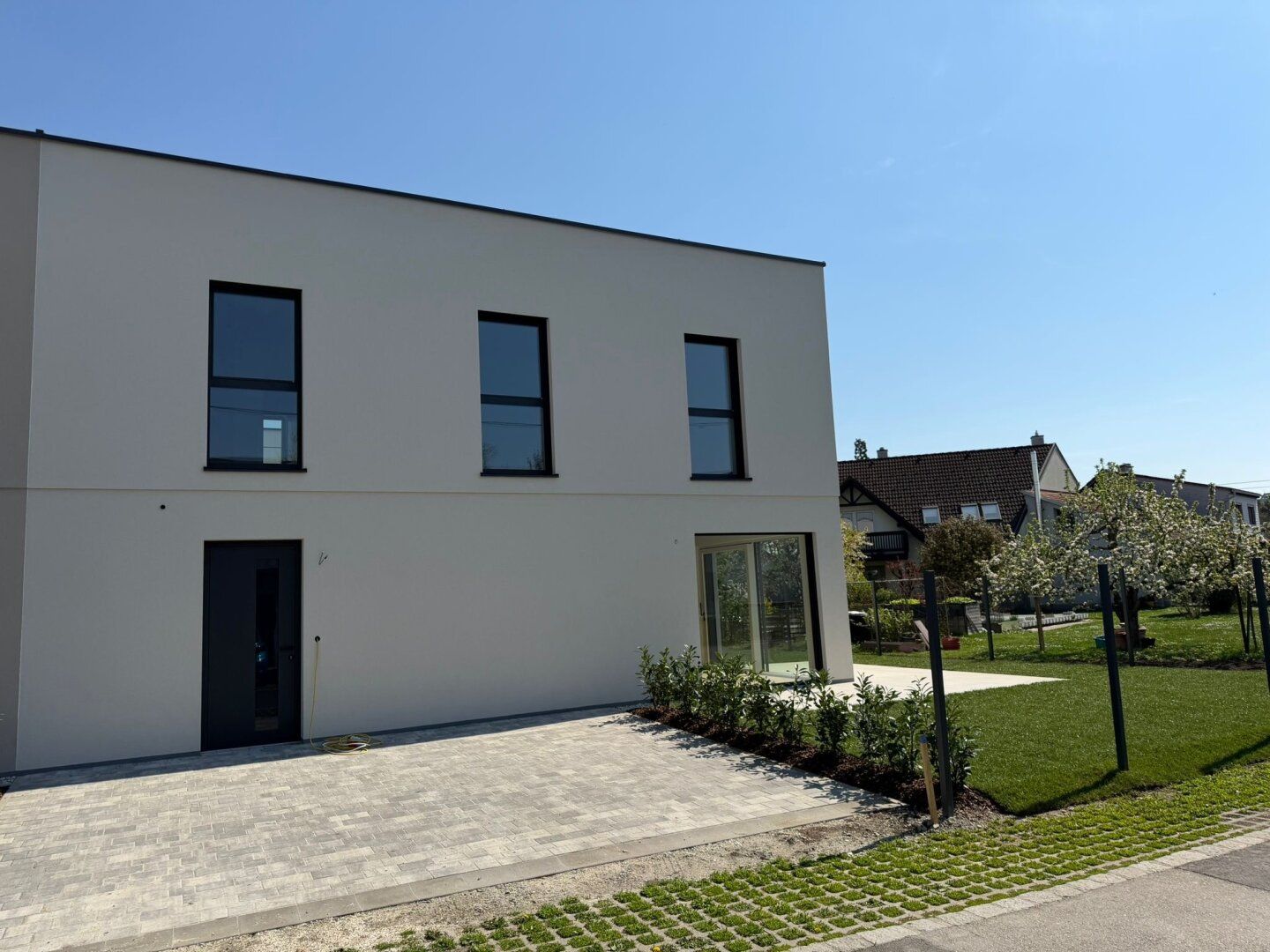 PROVISIONSFREI: Exklusive 5-Zi-Neubau-Doppelhaushälfte in Linz – pohled 3