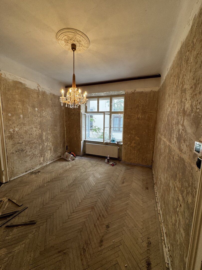PROVISIONSFREI - Altbauwohnung nähe Augarten - Sanierungsbedürftig