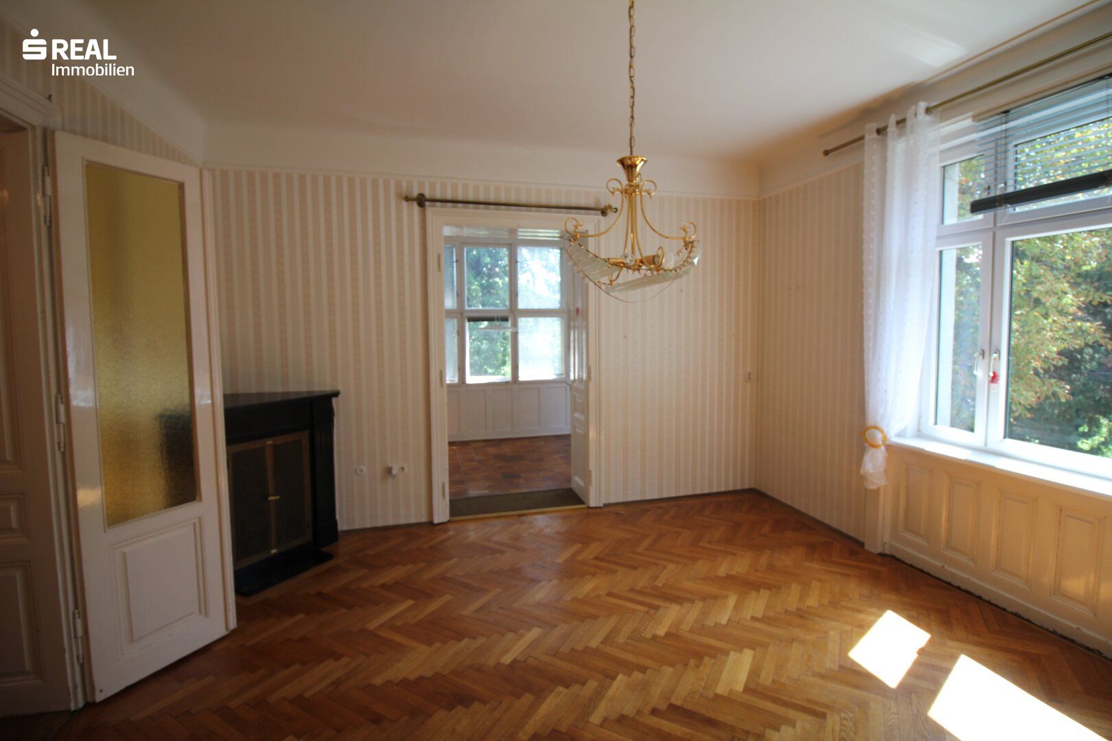Grünlage, Altbauwohnung 2 Zimmer + Veranda & Eigengarten