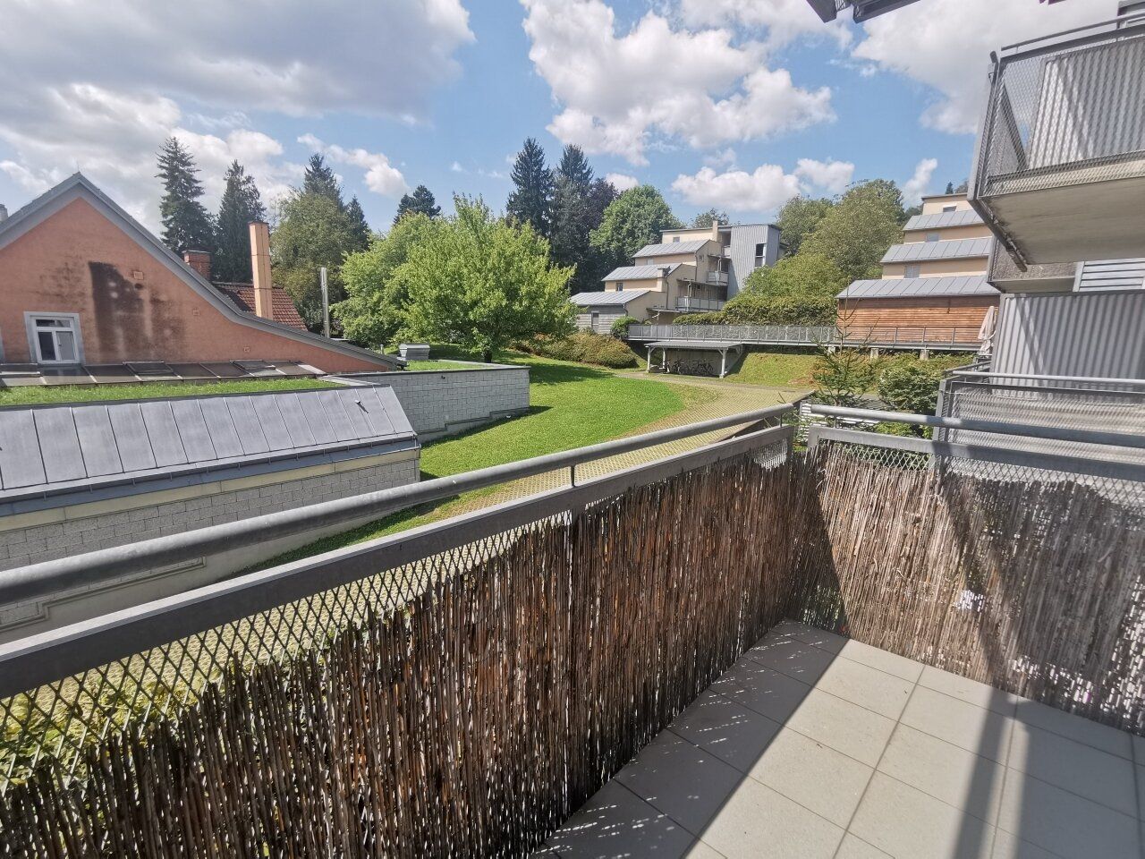 Nähe Uni und LKH: Vermietete 1-Zimmer-Wohnung mit großem Balkon in begehrter Lage!