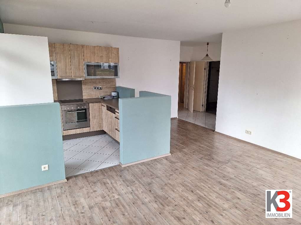 K3 - Bürmoos - gepflegte, sonnige Terrassenwohnung, die komplett im Jahr 2023 saniert wurde, zu kaufen!!!