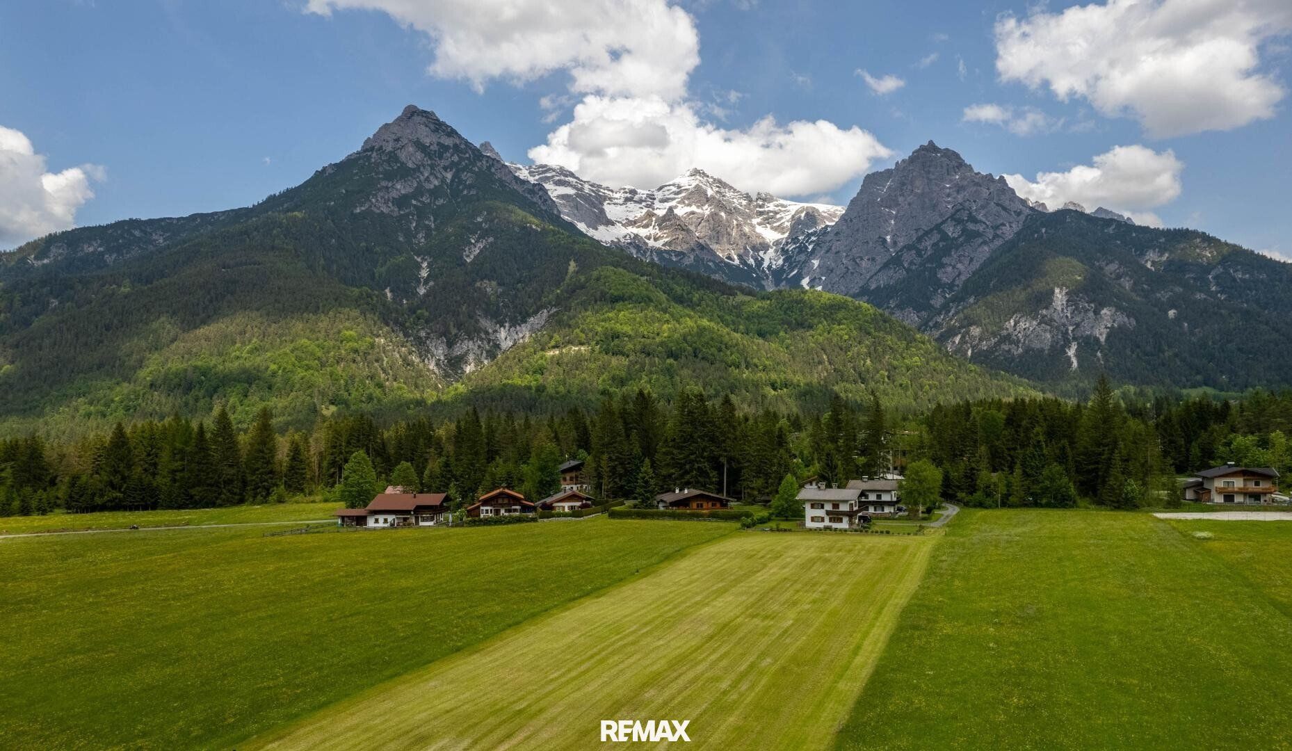 Exklusives Projektgrundstück in sonniger Lage mit unverbaubarem Bergblick - Ansicht 2