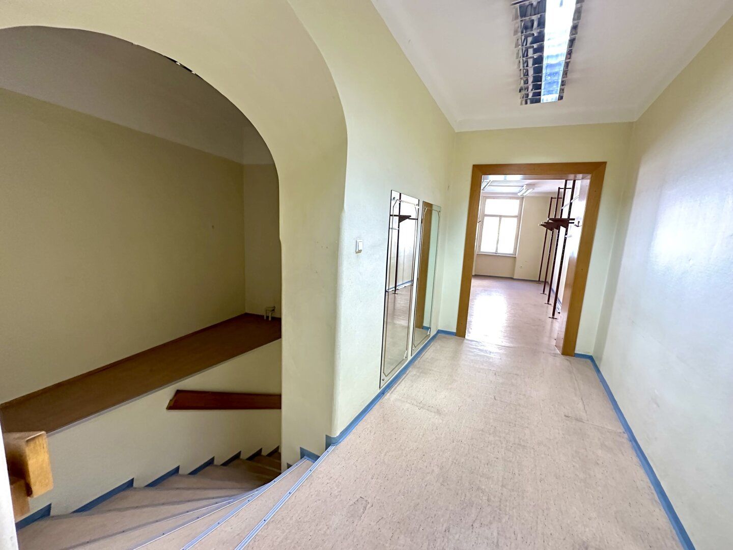 Repräsentative Gewerbefläche in hochfrequentierter Innenstadtlage am Südtiroler Platz - Ansicht 5