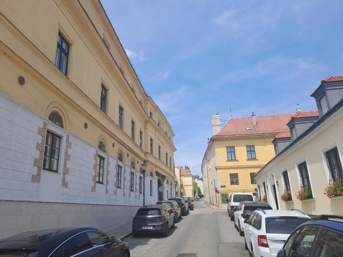 CHARMANTE GARTENWOHNUNG IM HERZEN VON NUSSDORF