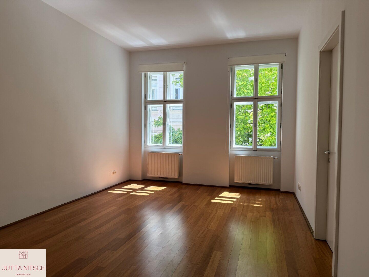 Generalsanierte 2-Zimmerwohnung im 2. Liftstock - 1090 Wien