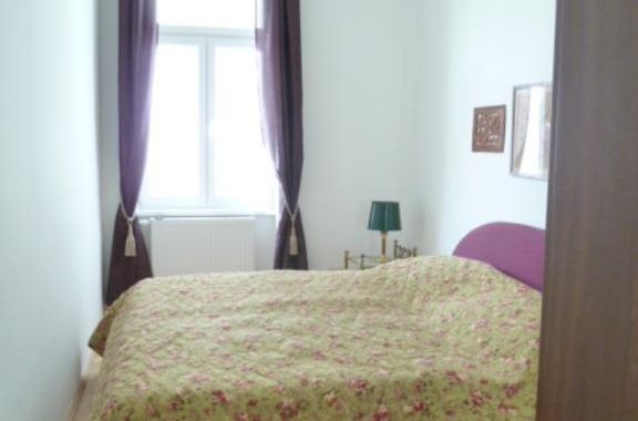 + Schlafzimmer