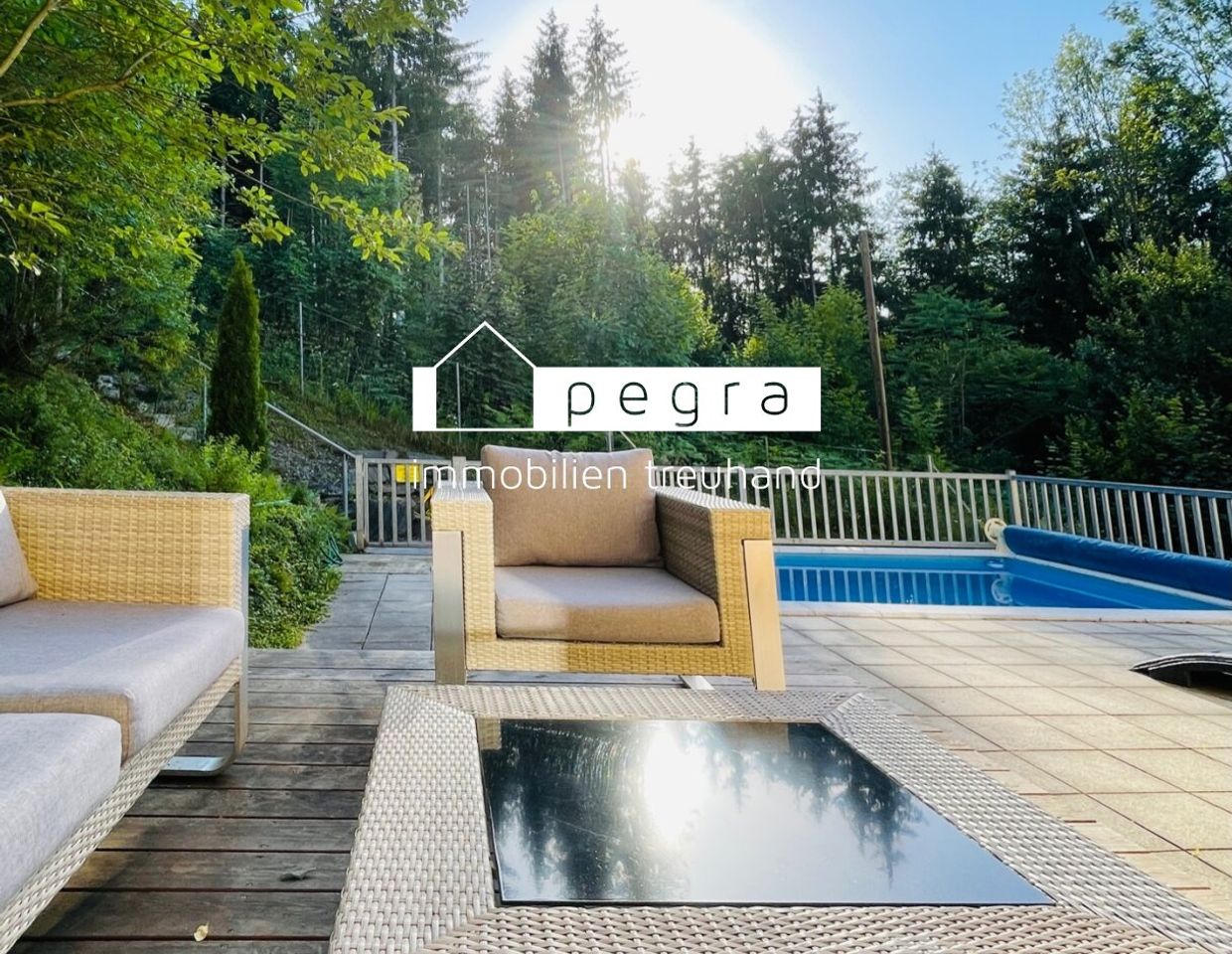 Provisionsfrei: Ferienwohnung mit großen Terrassen und PRIVATEN Pool!