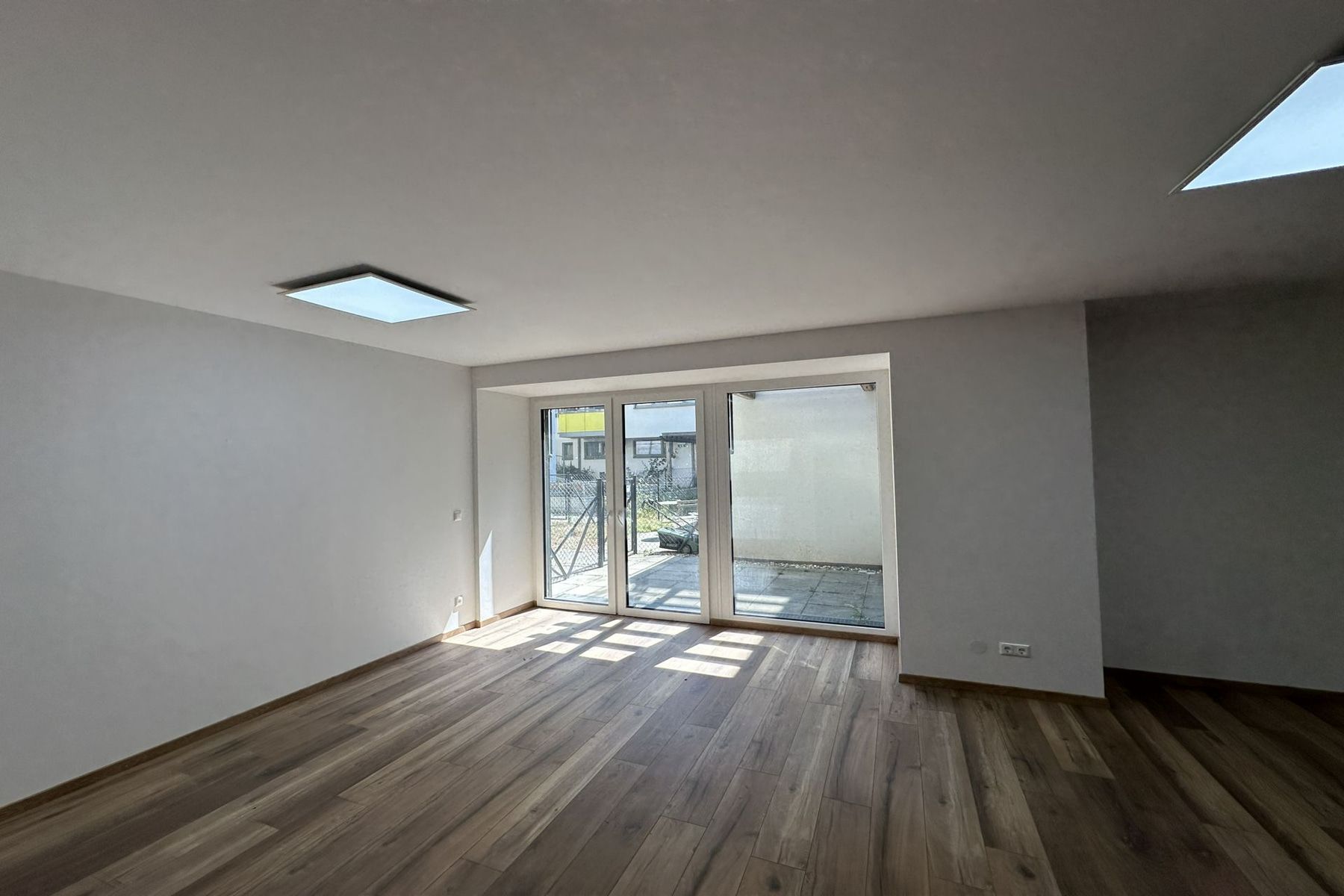 Modernes Neubau-Büro mit Terrasse im 12. Bezirk - Garagenplätze optional - Ansicht 4