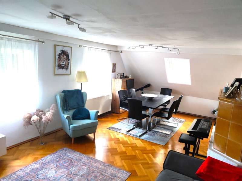 Saniertes Mehrfamilienhaus und Einfamilienhaus zu verkaufen - Ideal für Großfamilien oder Anleger!