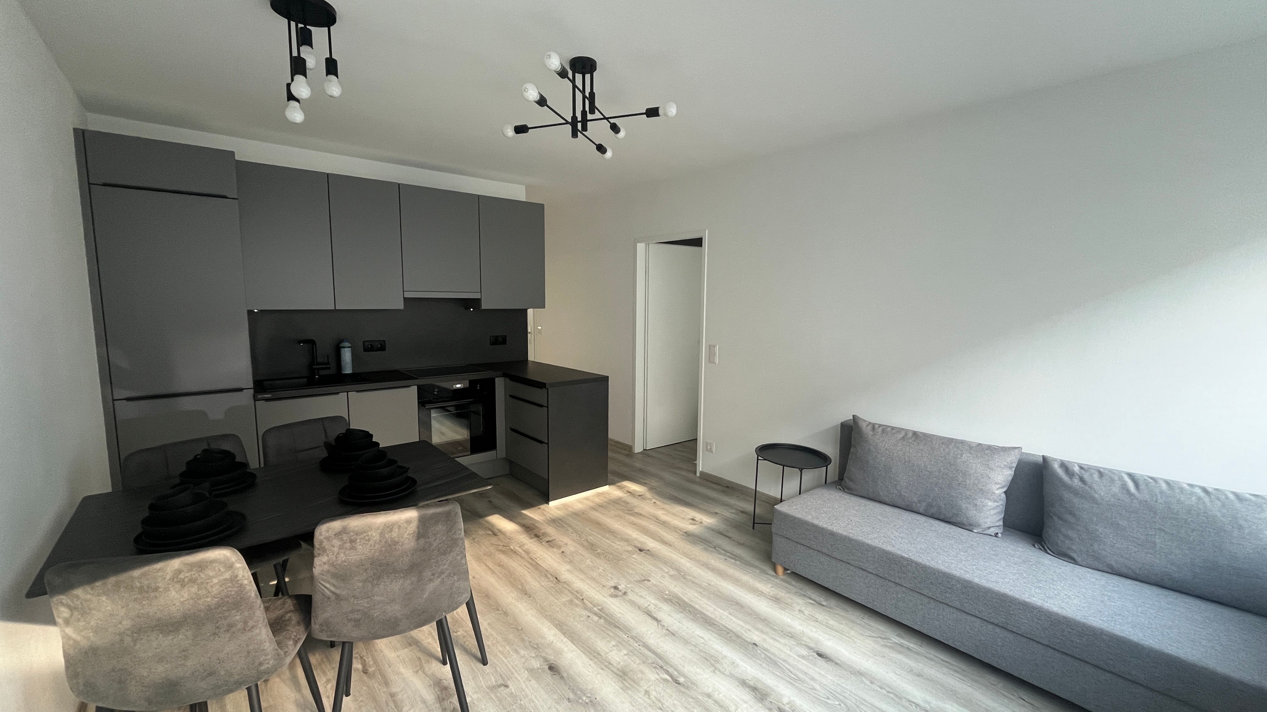 Erstbezug nach Sanierung 3.5-Zimmer-Neubau-Wohnung+Stellplatz (opt)+Sauna+Keine Maklerprovision