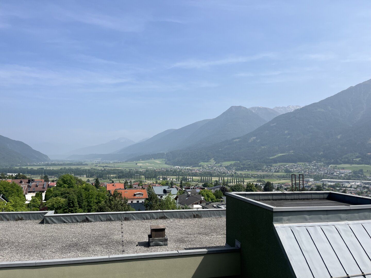 89 m² Traumwohnung mit Balkon, nagelneuer Küche & Top-Lage!