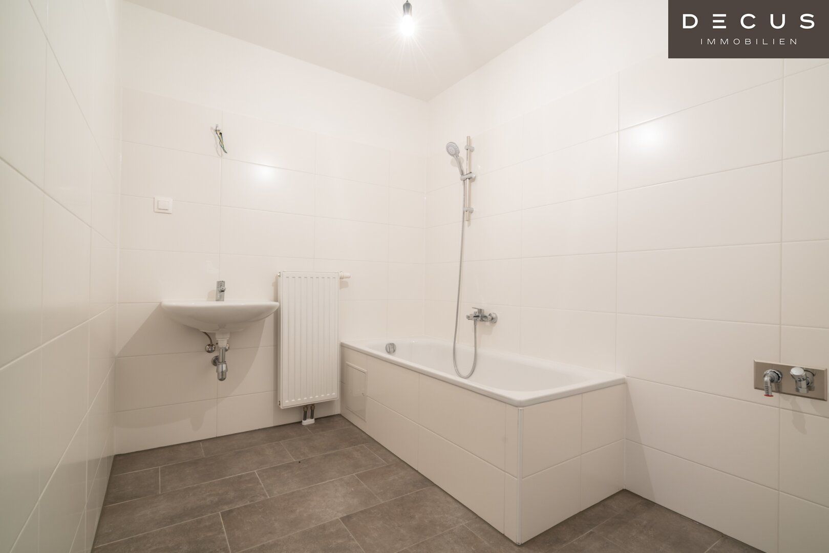 | SOMMERAKTION 1 MONAT MIETFREI | SCHÖNE 3 ZIMMERWOHNUNG | FAMILIENHIT