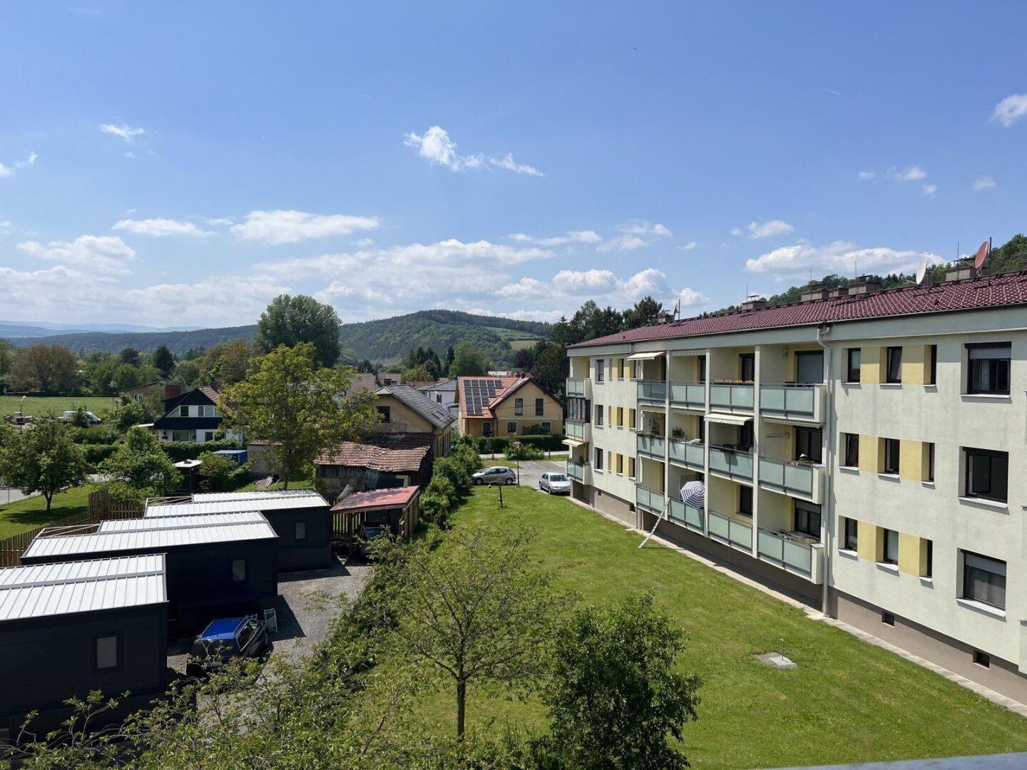 2-Zimmer - Mietwohnung in ruhiger Lage - Loggia - toller Ausblick