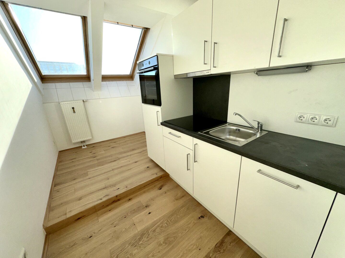Neu saniert! Perfekt aufgeteilte 2-Zimmer-Wohnung in sehr zentraler Lage im Grazer Bezirk Geidorf in unmittelbarere Näher der Karl-Franzens-Universität