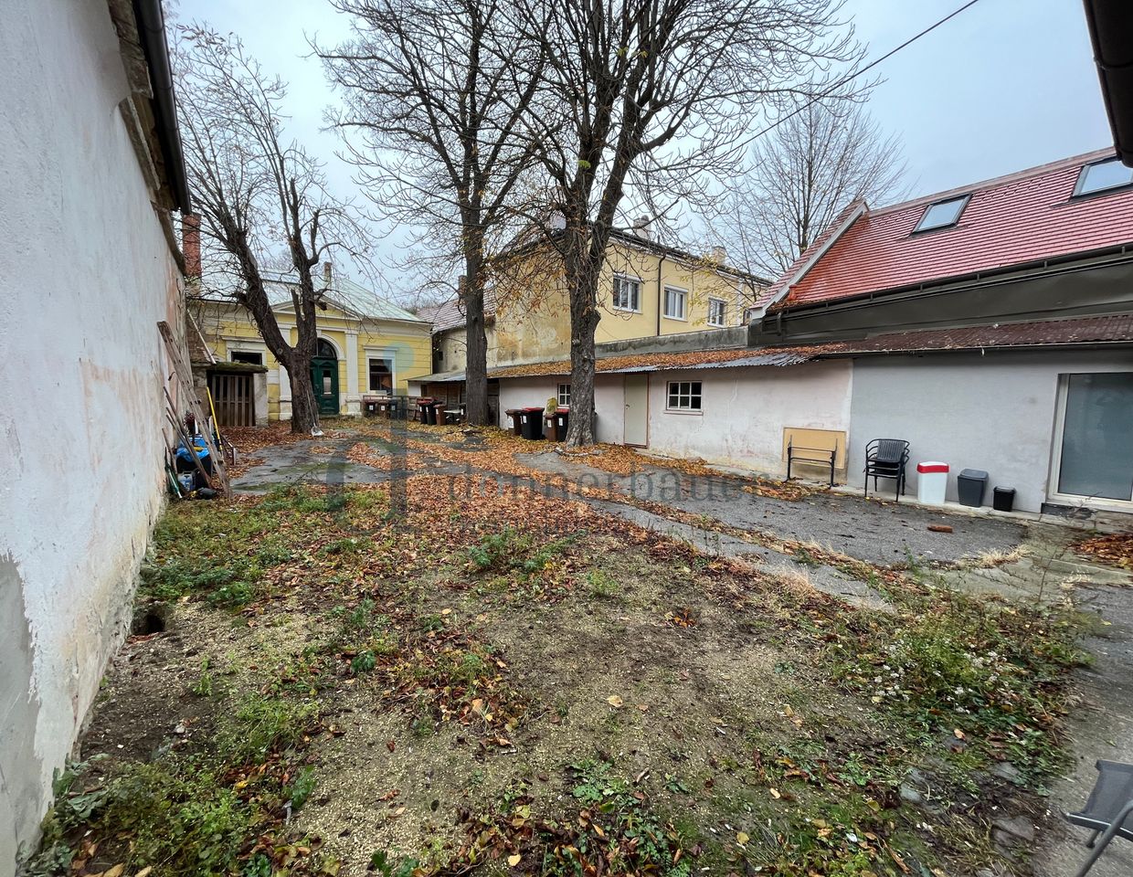 Historisches Mehrfamilienhaus in Retz! Zentrumsnah! Bastlerhit!