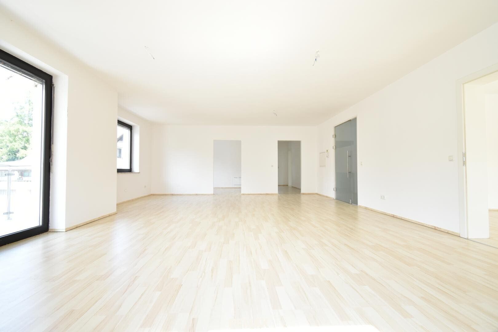 Hochwertige Büro- und Geschäftsräumlichkeiten im Zentrum von Garsten!