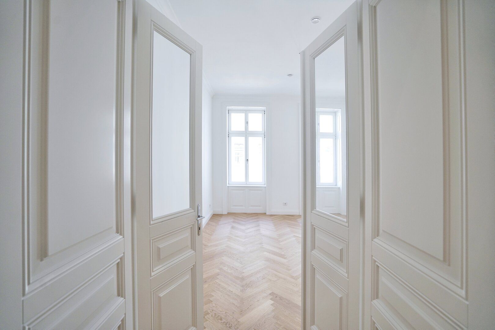 Moderne Wohnkultur mit Altbauflair! Erstbezug nach Generalsanierung in Währing !