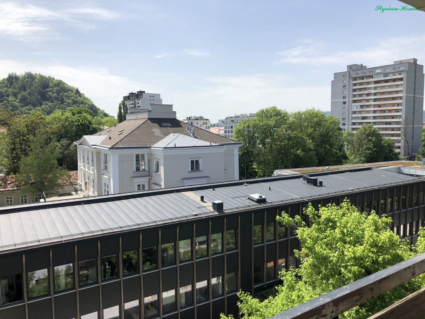 TOPLAGE am Hasnerplatz mit Schloßbergblick Wohnung 35 m² 1 Zimmer mit Einbauküche, BALKON und PARKPLATZ PROVISIONSFREI