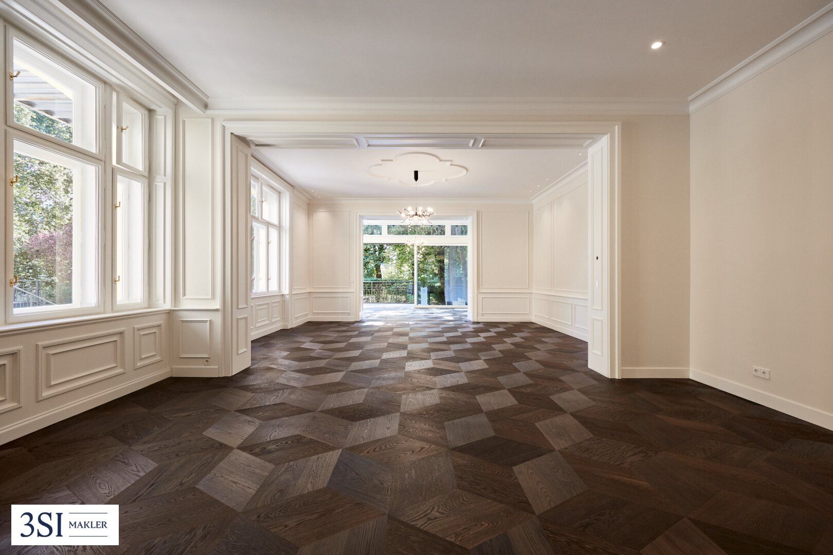 Zeitlose Eleganz in historischem Ambiente! Exklusive Wohnung in prunkvoller Stadtvilla!