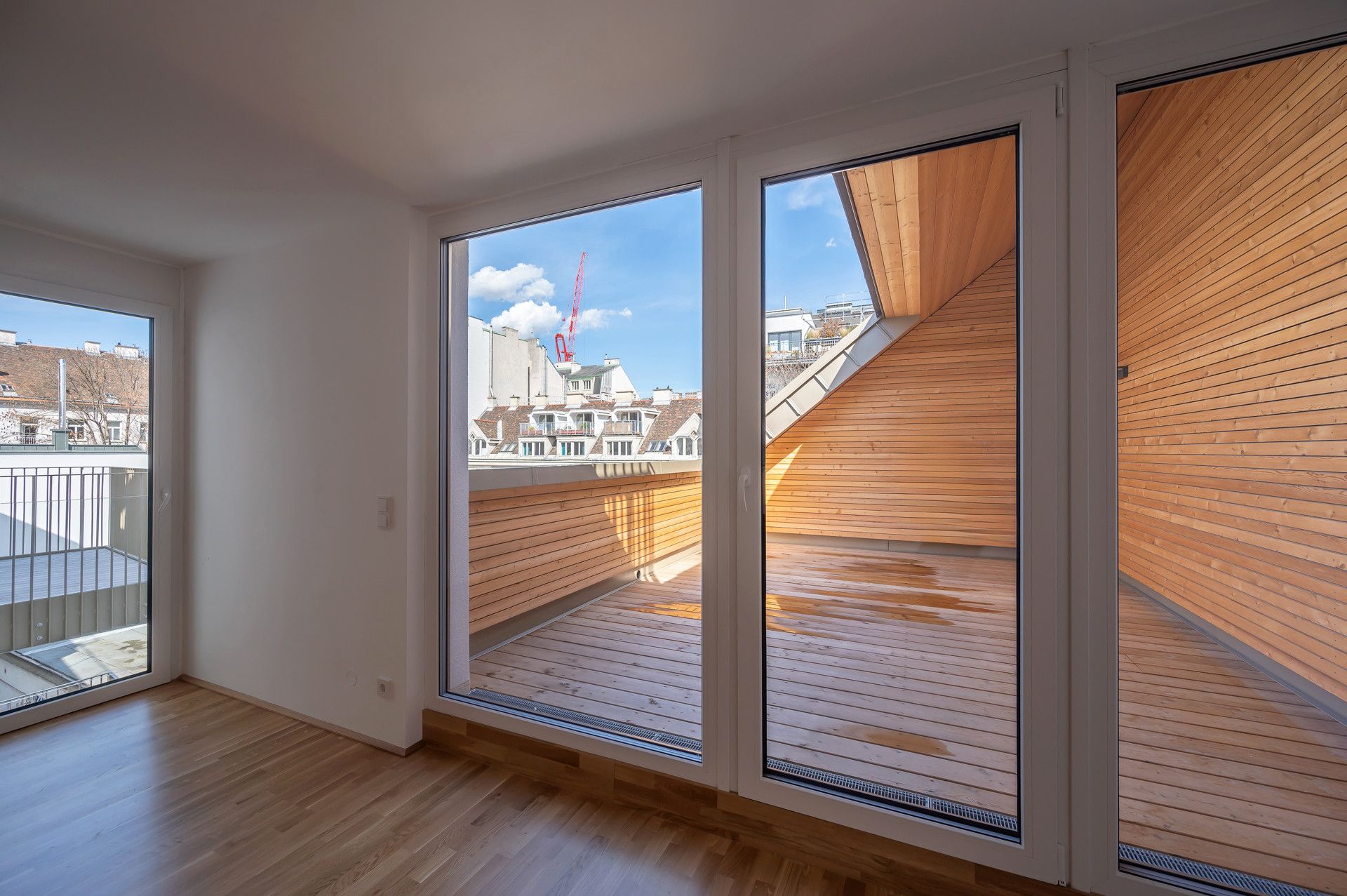 Familiendomizil in zentraler Lage: 3 Zimmer mit beeindruckender XL Innenhofterrasse - Widok 6