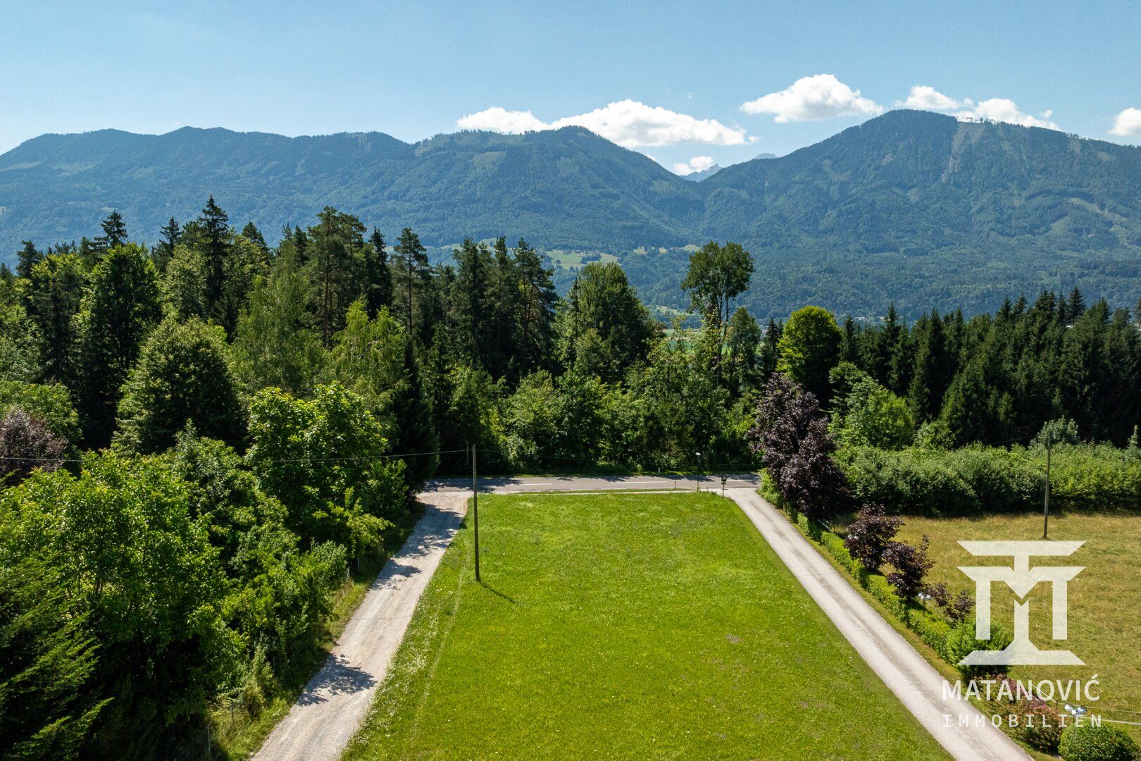 Raum für Visionen. Platz für Generationen. Großzügiges Baugrundstück mit 2.167 m² in Wellersdorf - Mehr