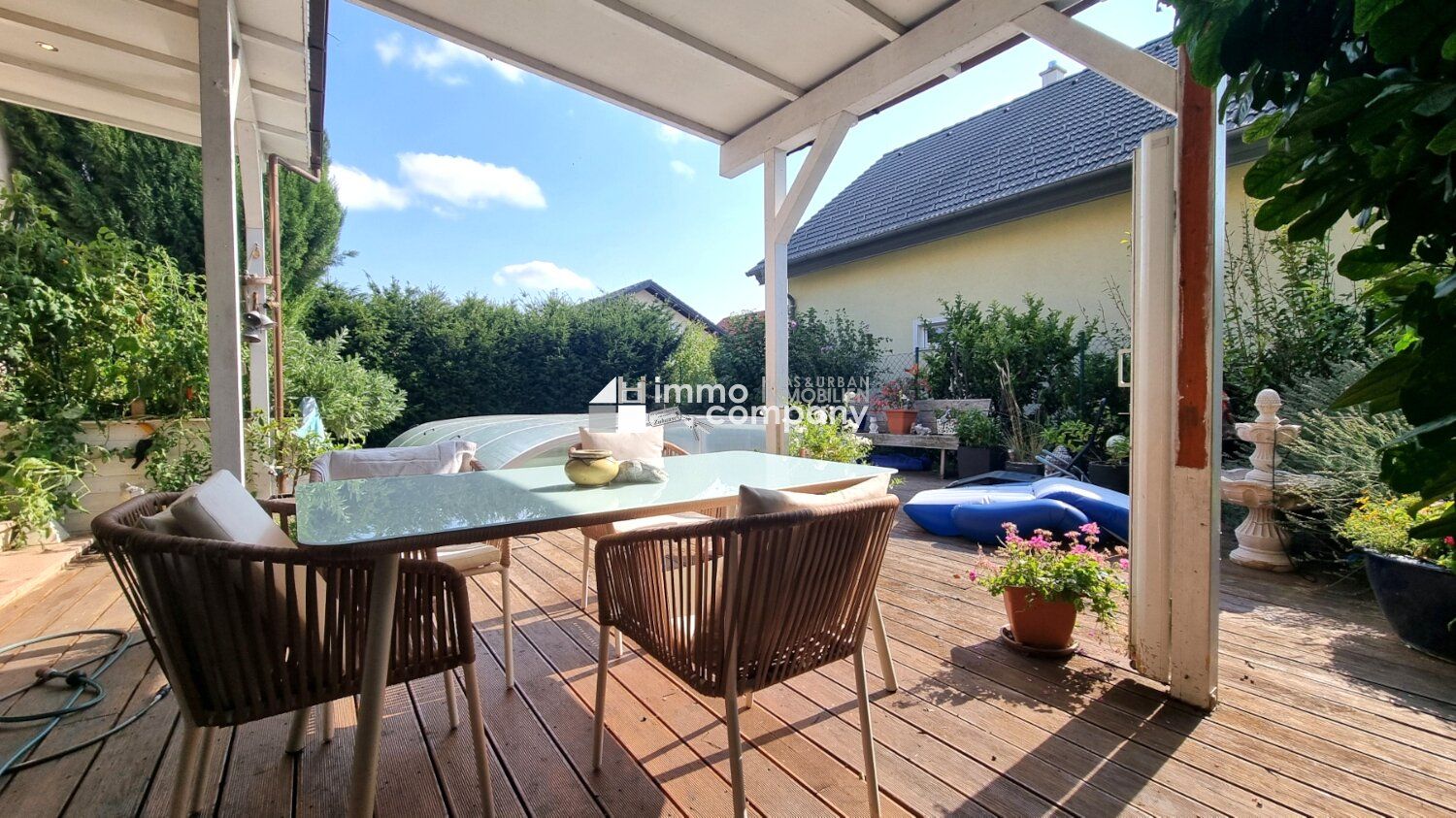Mit POOL, CHARME und TRAUMLAGE! Willkommen in Ihrem neuen Zuhause!