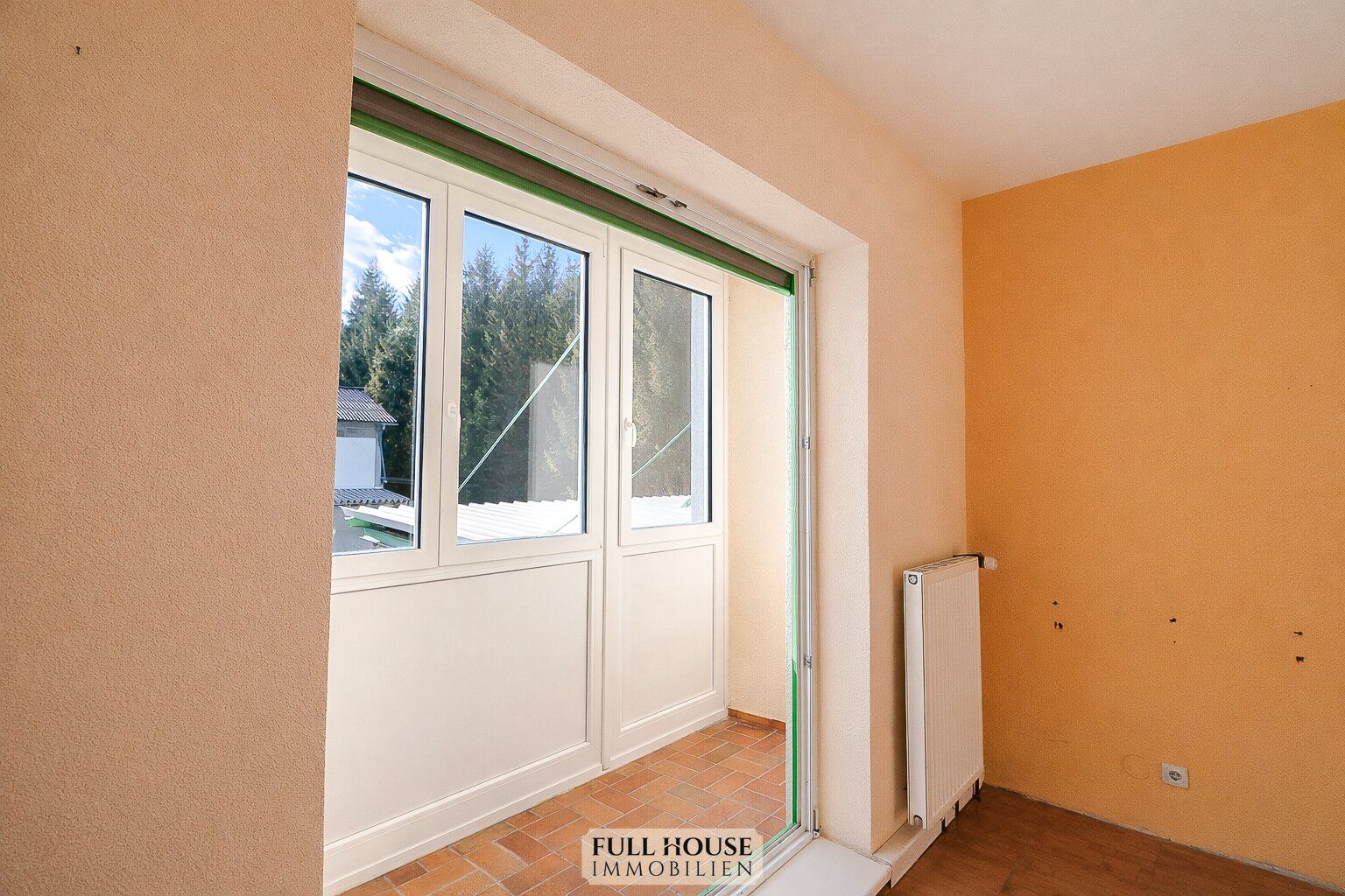 Attraktive Büroeinheit im 1.OG mit zwei Büroräumen und Loggia - Ansicht 2