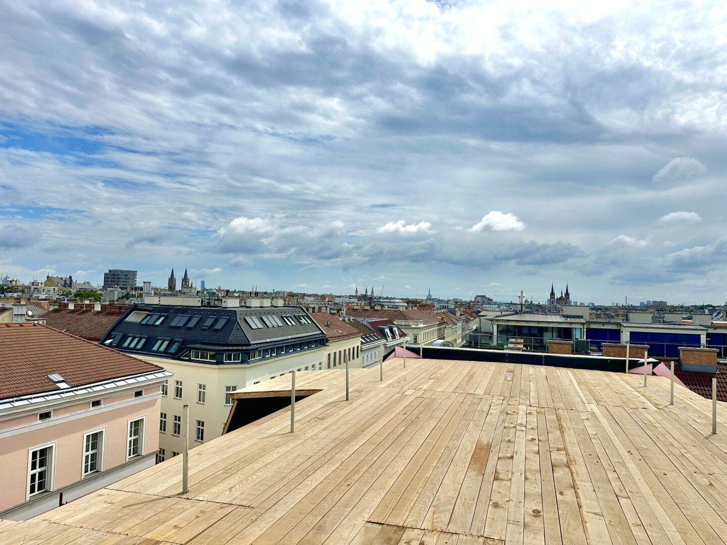 Penthouse Dachgeschoss I Dachterrasse mit Fernblick über die Dächer von Wien I Erstbezug I