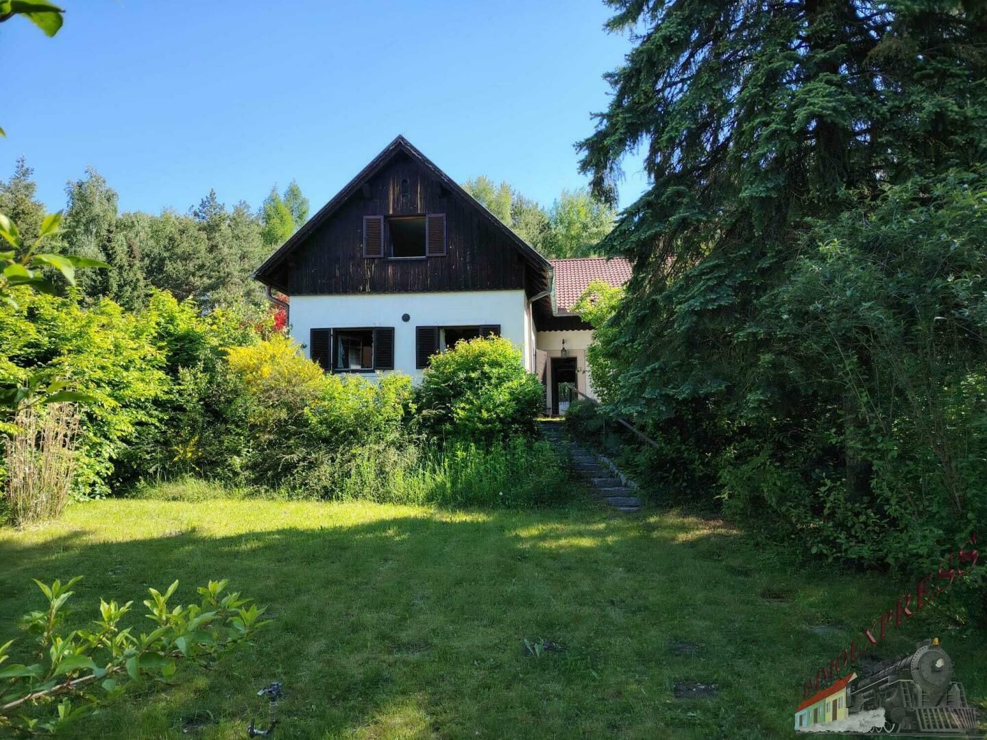 Idyllisches Wohnhaus auf riesengroßem Grundstück (1850m²) vermittelt Urlaubsfeeling -Waldrandlage!