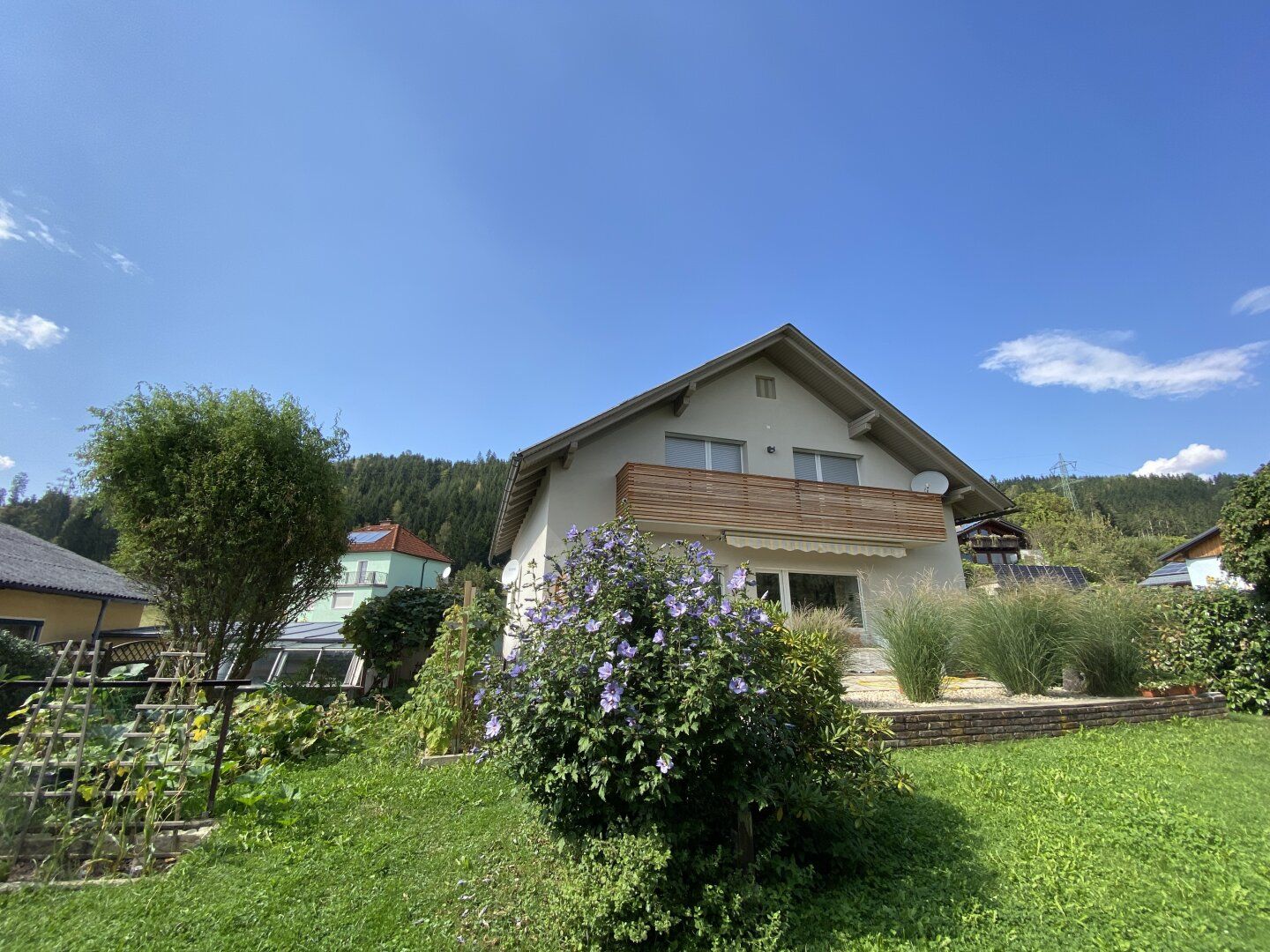 Hausetage OG mit eigenem Garten, 3 Zimmer und Balkon in ruhiger Wohnlage in Kobenz!
