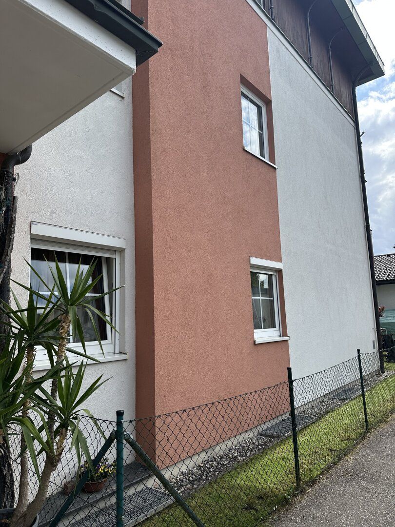 Charmante 3-Zimmer-Wohnung mit 2 Balkonen und Garage     ️