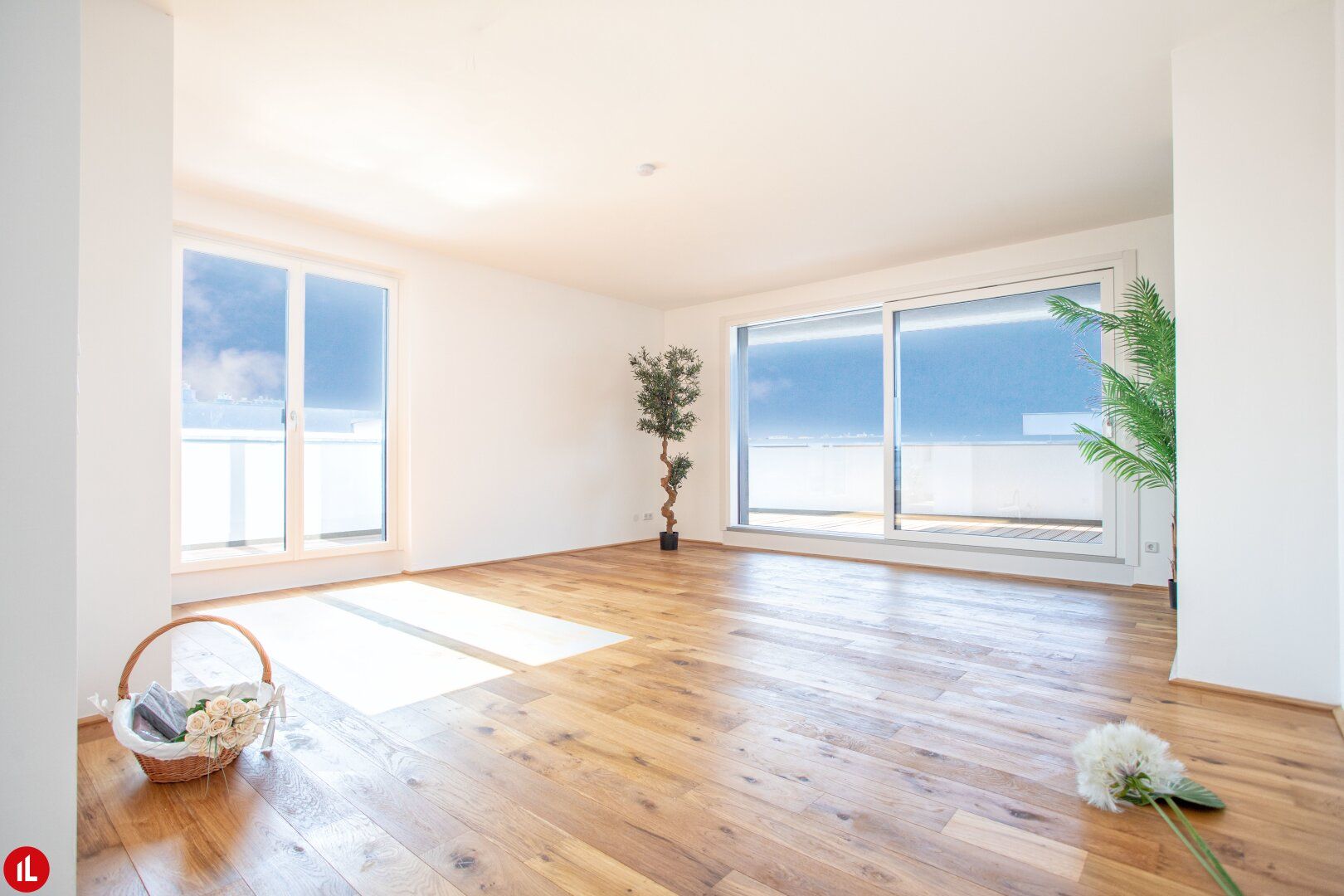 100 m² PENTHOUSE *UNBEFRISTET*Schwechat - 3 Zimmer Penthouse mit 54 m² großer südseitiger Terrasse