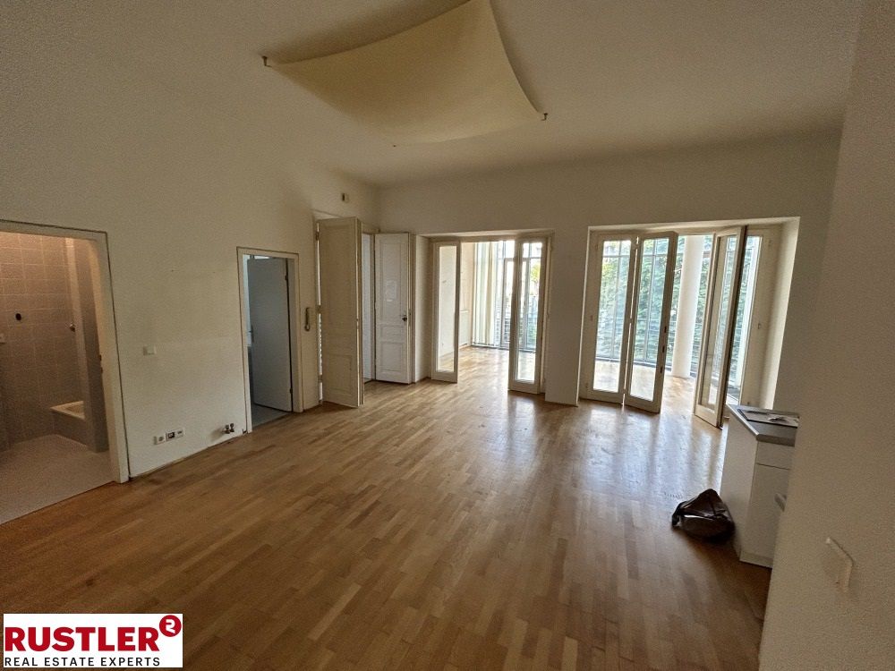 HERRLICHE 3-ZIMMER-ALTBAUWOHNUNG SALZBURG NEUSTADT