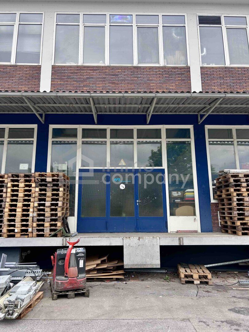 Attraktives (Gewerbe-)Lager mit Lastenlift, Büro und Parkplätze (EG, 513qm) - Ansicht 4