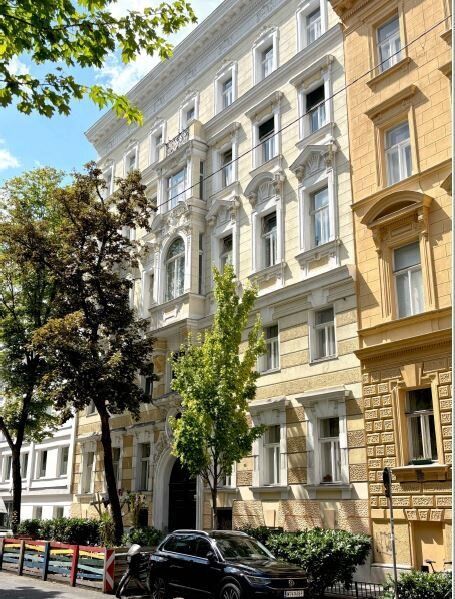 236m² - Zwei Wohneinheiten - WG-Tauglich - U1
