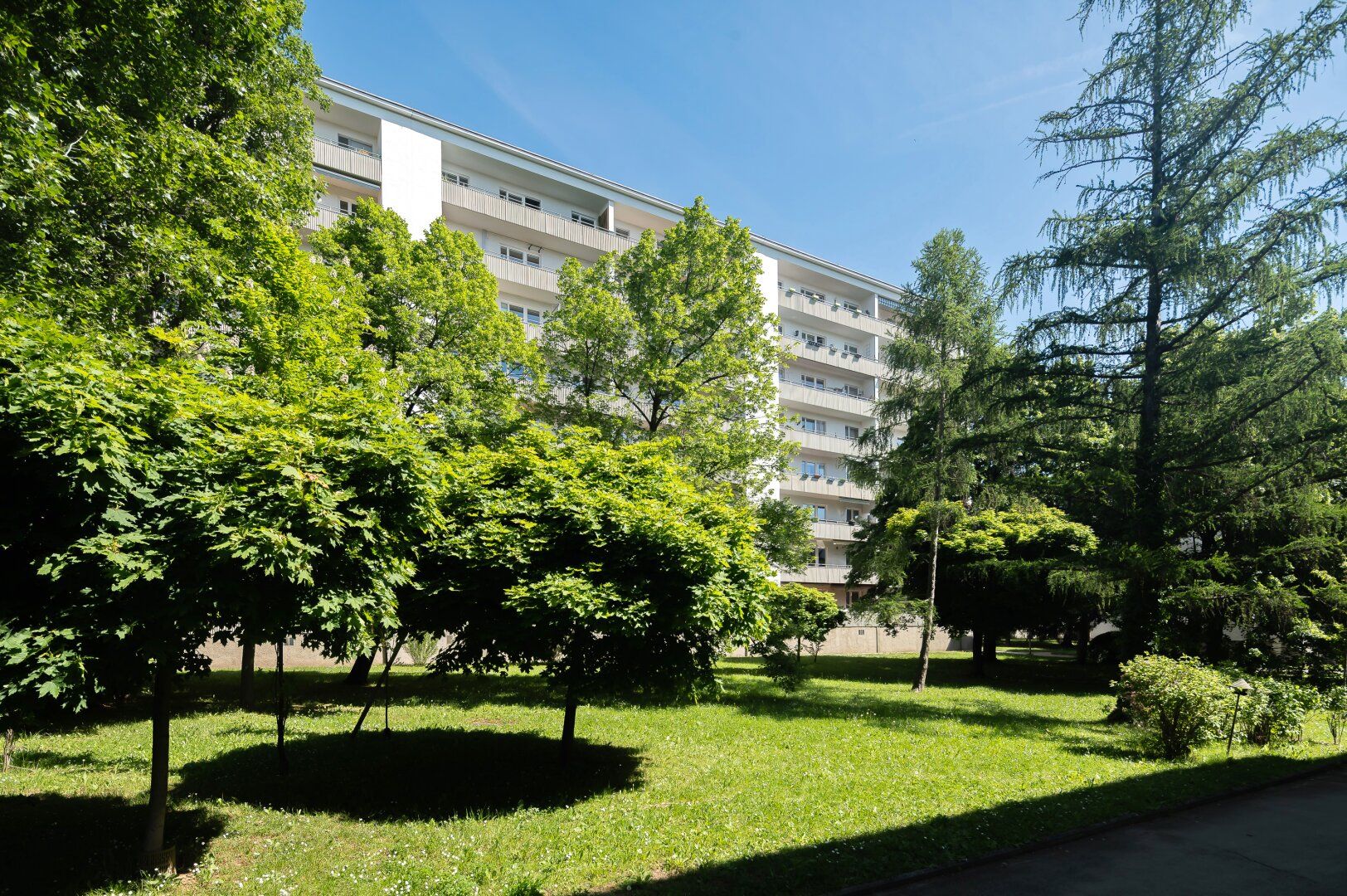 ++NEU++ 4 Zimmer Neubauwohnung in fantastischer Grünruhelage mit toller Freifläche und Stellplatz!!